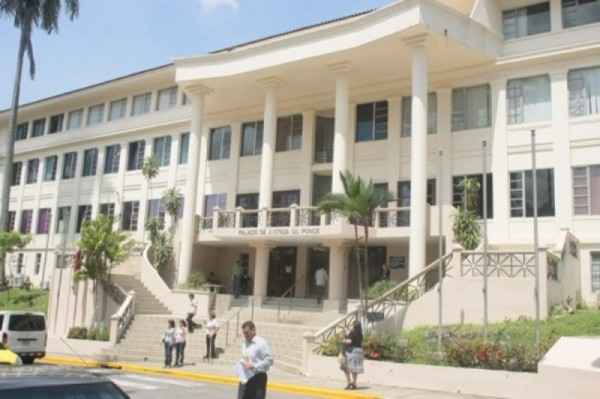 Autoridades de Panamá detienen a juez municipal por supuesta corrupción