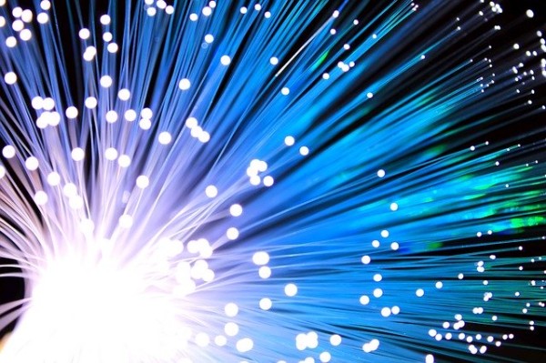 Daño en fibra óptica ocasiona fallas en los servicios de Internet en varias comunidades