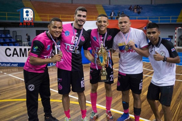 Rivas levanta otro título en Costa Rica