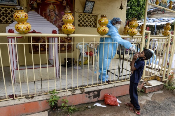 India autoriza reapertura de escuelas y cines a pesar del rebrote de coronavirus