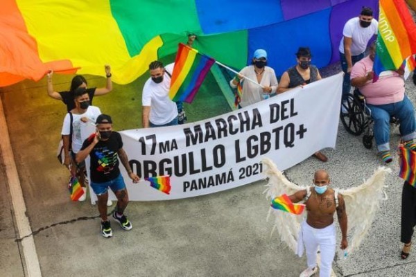 Más de 25 años en busca de espacios