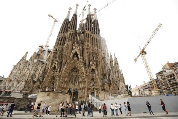 Después de 137 años, la Sagrada Familia de Barcelona obtiene permiso de obras