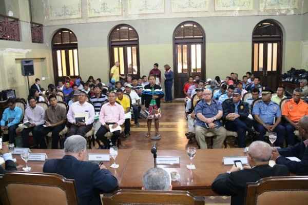 Autoridades se reúnen dirigentes de Cémaco por tema de dirigencia