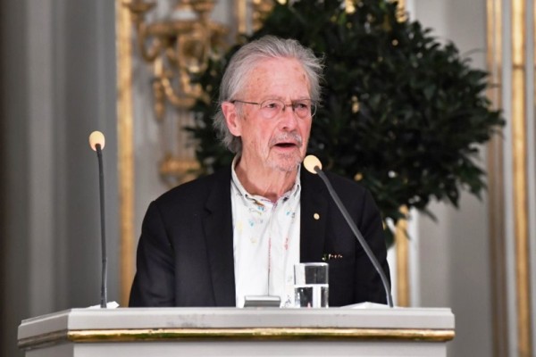 Kosovo boicoteará ceremonia del Nobel de Literatura otorgado a Peter Handke
