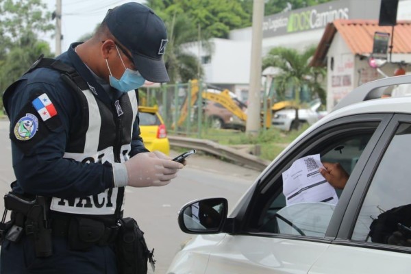 Sancionarán a empresas que vendan salvoconductos