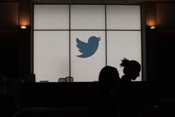 Twitter dice que China usó su servicio para sembrar discordia en Hong Kong