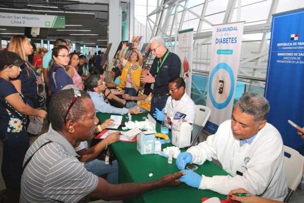 Realizan pruebas gratuitas de glicemia por el Día Mundial de la Diabetes
