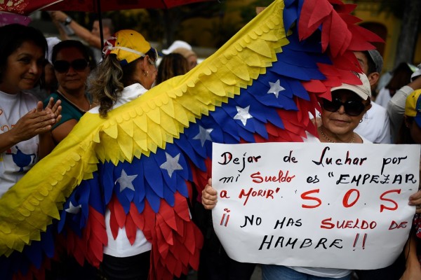 Adelanto de elecciones, la carta del chavismo para dividir y presionar en diálogo