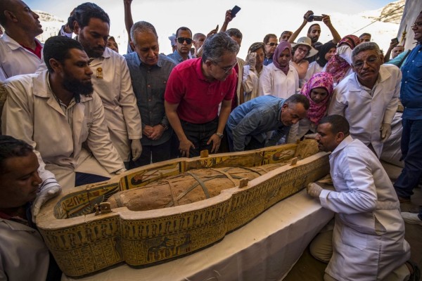 Presentan en Luxor 30 sarcófagos de unos 3.000 años de antigüedad