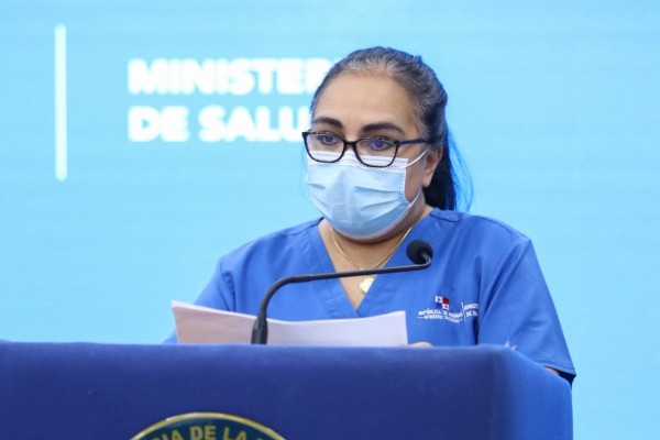 La doctora Lourdes Moreno se somete a cuarentena y tratamiento
