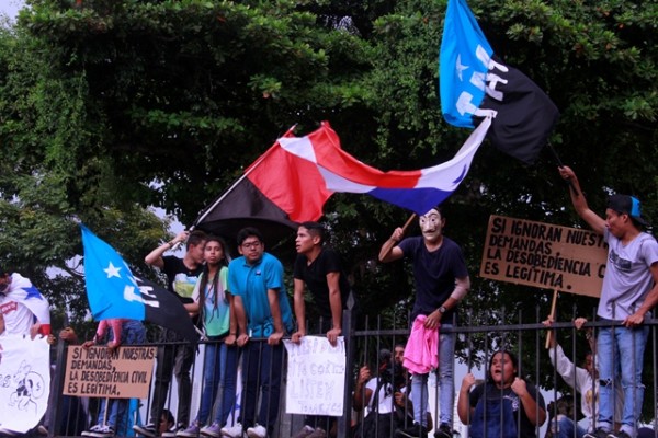 Se agudizan protestas que claman por “No a la Reformas”