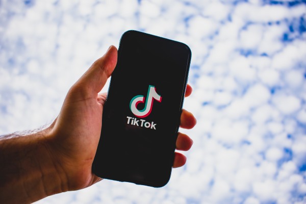 Amazon no prohibirá a sus trabajadores usar TikTok