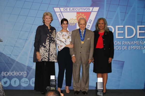 La medalla Vicente Pascual premia responsabilidad