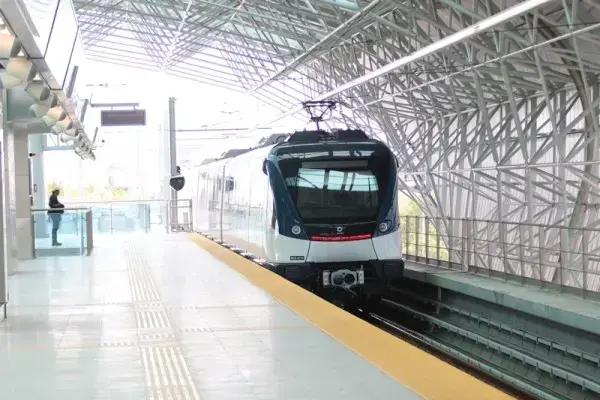 Metro de Panamá suspende servicio en las líneas 1 y 2 tras sismo