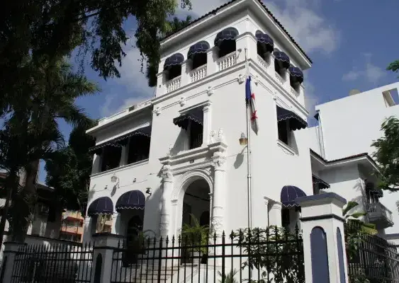 Fiscalía Anticorrupción logra detención provisional de exdirector del IFARHU