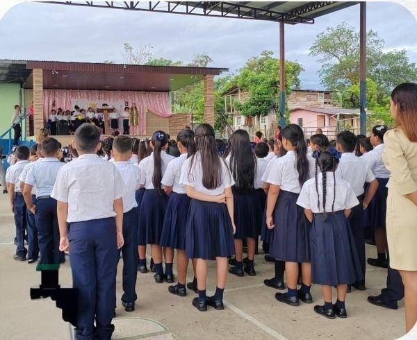 Escuelas, universidades e institutos de formación reanudan clases