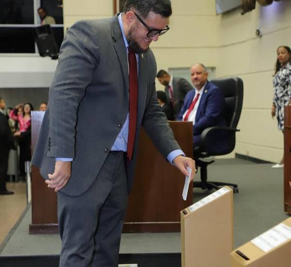 El control de comisiones abre nuevo pulso de poder en la AN