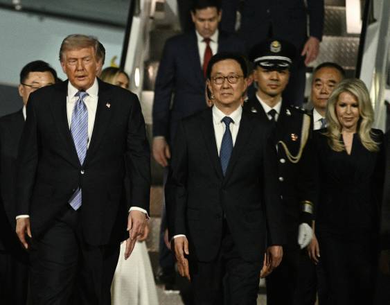 Donald Trump llegó este miércoles a Pekín.