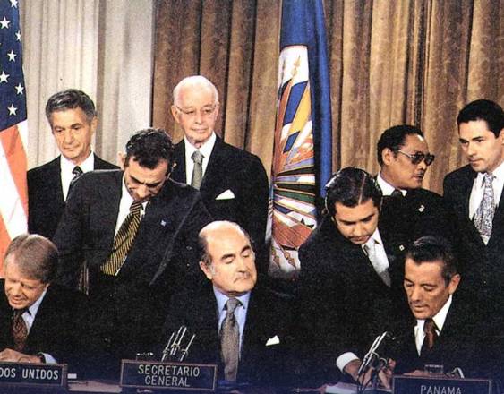 CANCILLERÍA | Durante la firma de los Tratados Torrijos-Carter.