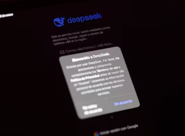 DeepSeek lanza un nuevo modelo con un nivel de razonamiento similar al de GPT-5