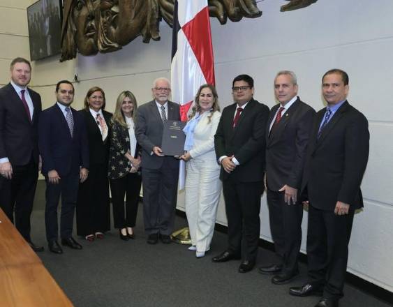Aprueban extensión hasta 2048 del contrato entre el Estado y la Fundación Ciudad del Saber