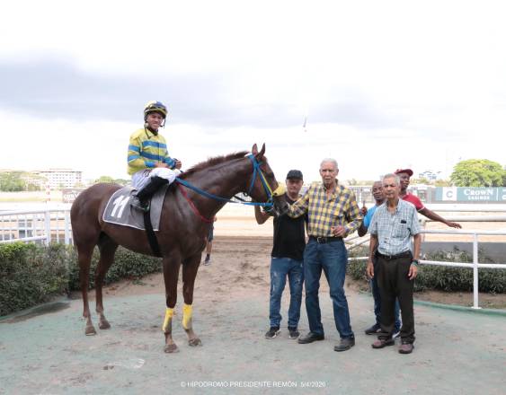 Omar Yerar Batista | Indian Music, propiedad de Stud Campo Azul, Stud Carmen Cristina y Chestnut Hill Stable.