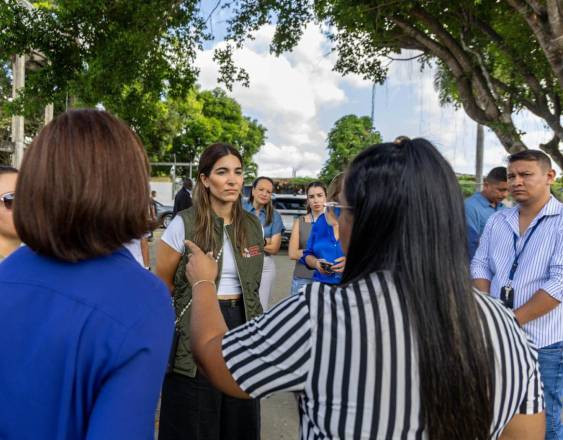 ML | La llegada del personal del Despacho de la Primera Dama al CAI de Tocumen.