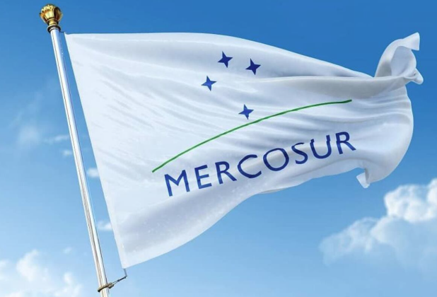 ML | Bandera del Mercosur.