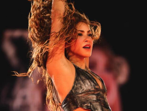 Emiratos cancelan conciertos de Shakira y Christina Aguilera