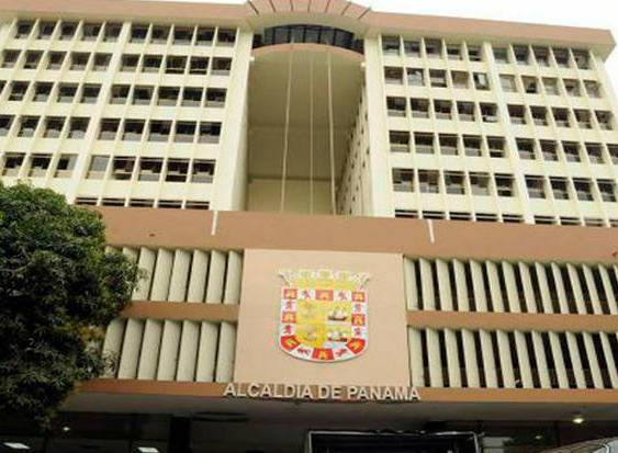 ML | Edificio de la Alcaldía de Panamá en la Ave. Justo Arosemena.