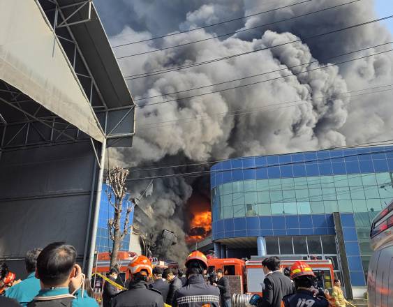 AFP | Fábrica de piezas para autos.