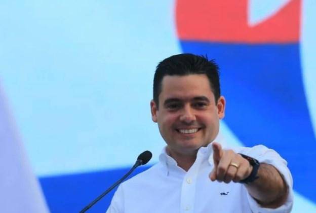 El candidato presidencial del PRD y Molirena José Gabriel Carrizo.