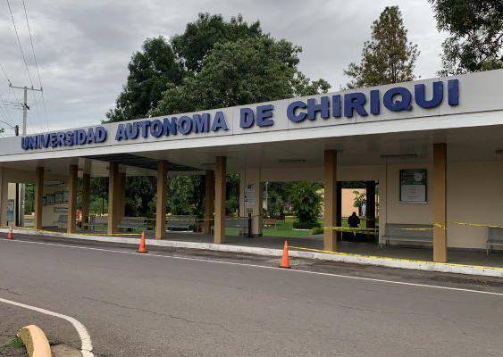ML | Sede de la Universidad Autónoma de Chiriquí.