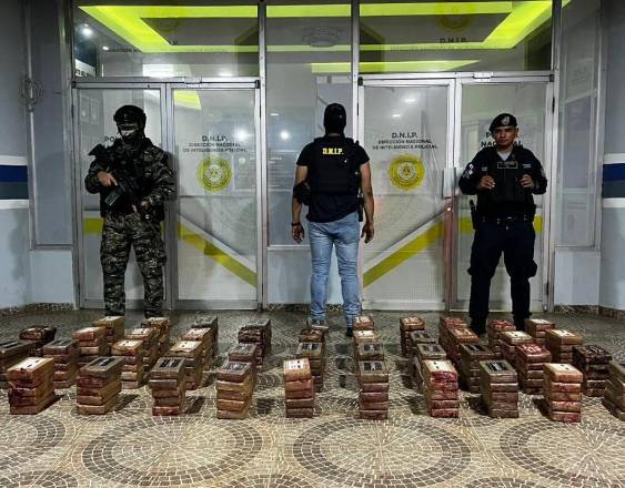 La Policía Nacional decomisa cargamento ilícito tras operativo