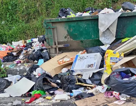 ML | Acumulación de basura en San Miguelito.