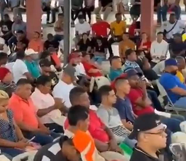 Asistencia masiva en reclutamiento para el plan de mantenimiento de la mina en Donoso