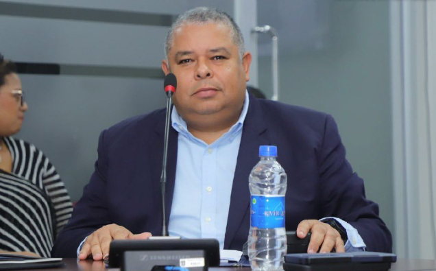 Diputados citan al director de IDAAN para responder cuestionario de 55 preguntas