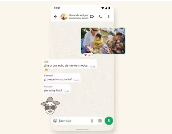 Chat grupal de WhatsApp.