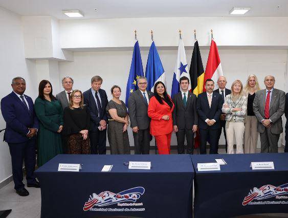 ML | Autoridades aduaneras se unen contra el narcotráfico.