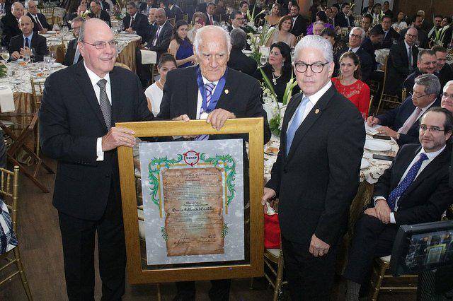 Lamentan fallecimiento del empresario Darío Selles