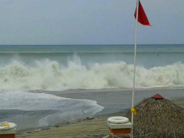 IMHPA mantiene alerta por oleaje elevado hasta el 6 de noviembre