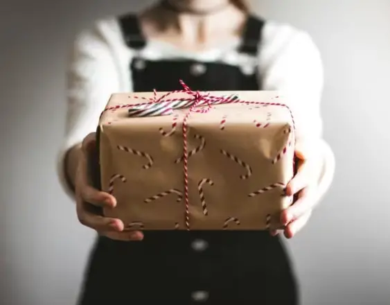 Unsplash | Recurso de regalo de Navidad.