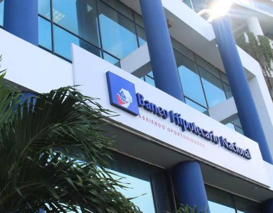 ML | Casa matriz del Banco Hipotecario Nacional, Ave. Balboa.