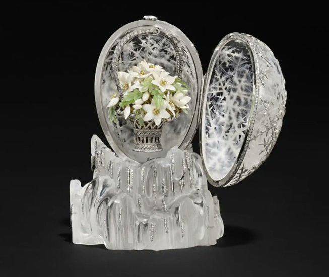 Subastan en Londres un huevo de Fabergé valorado en 25 millones de dólares