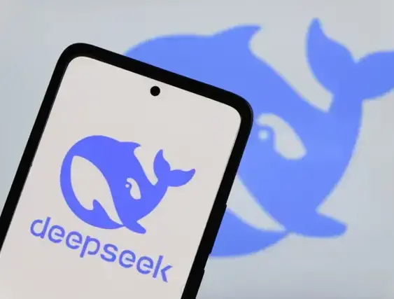 Europa Press | Imagen del logo de DeepSeek en un móvil.