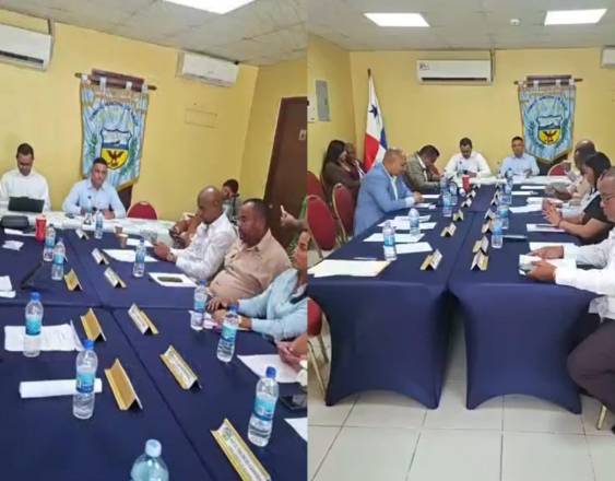 ML | Miembros del Concejo Municipal de Colón este 6 de octubre.