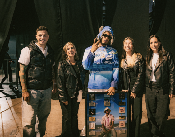 Myke Towers conquista Suramérica.