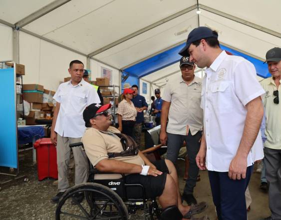 Cortesía | El embajador de Estados Unidos en Panamá Kevin Marino Cabrera visita Tonosí con el programa de Alimentos.