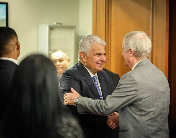 Los gobiernos de Panamá y Chile crean mesas de trabajo para abordar estrategias bilaterales en economía, educación, comercio y seguridad