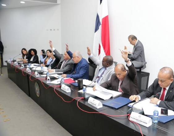 Aumentan las críticas a la ley de Reformas Electorales